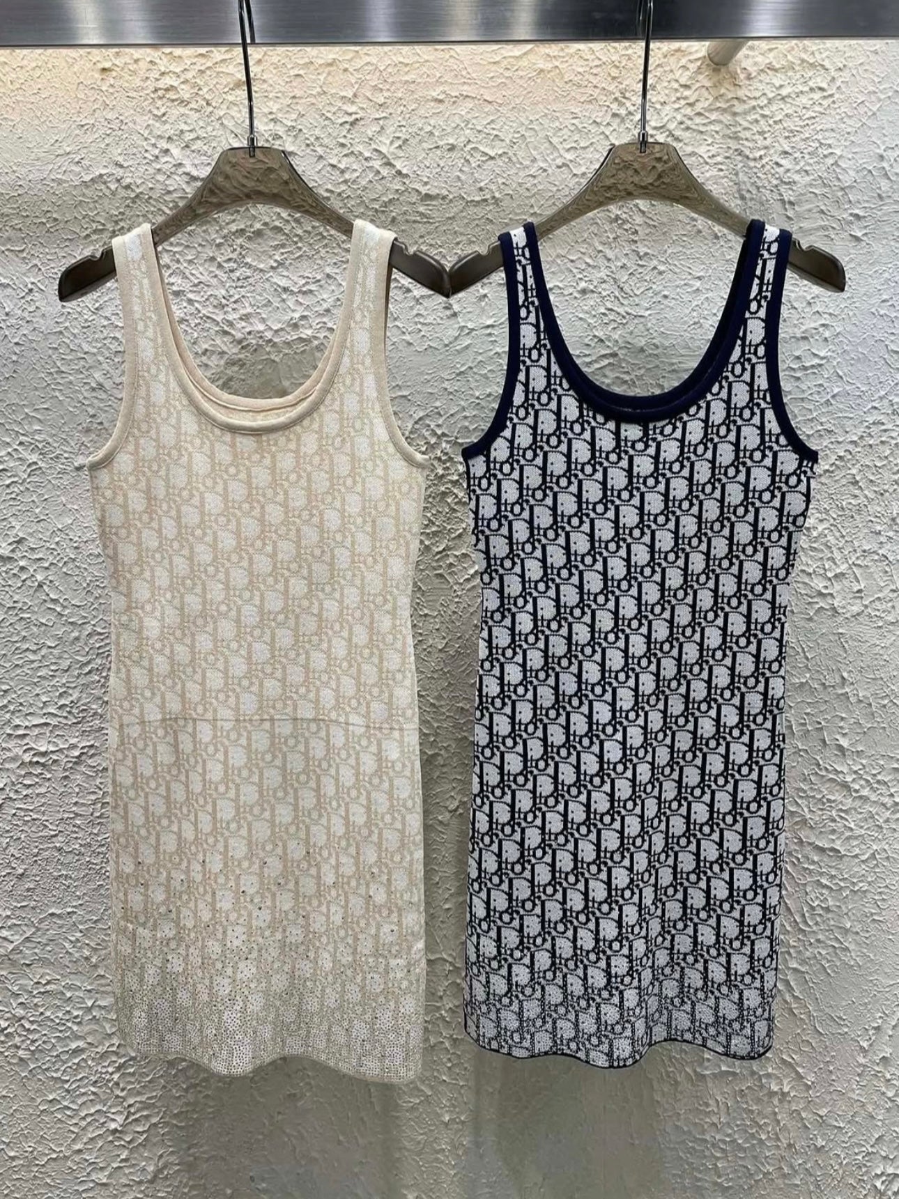 Beige & black dress