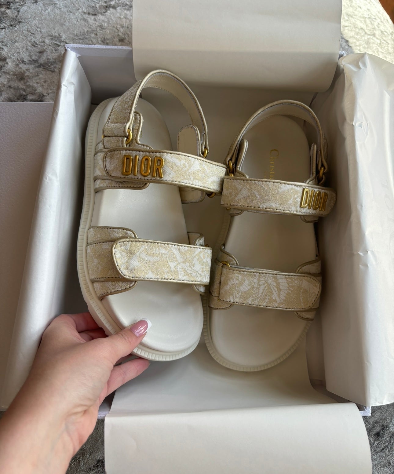 Vanilla sandals