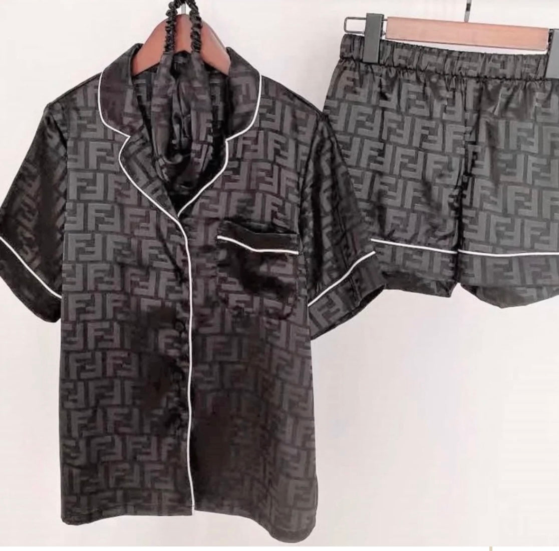 Black pyjamas