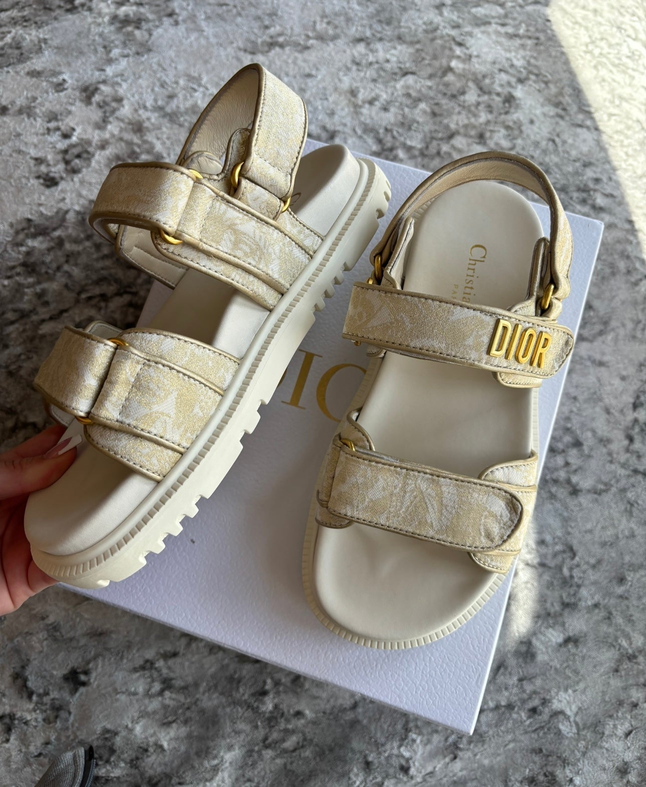 Vanilla sandals
