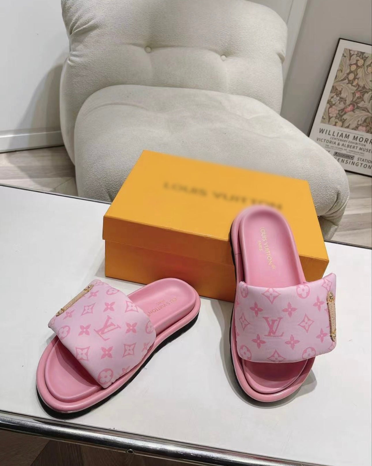 Baby pink sliders