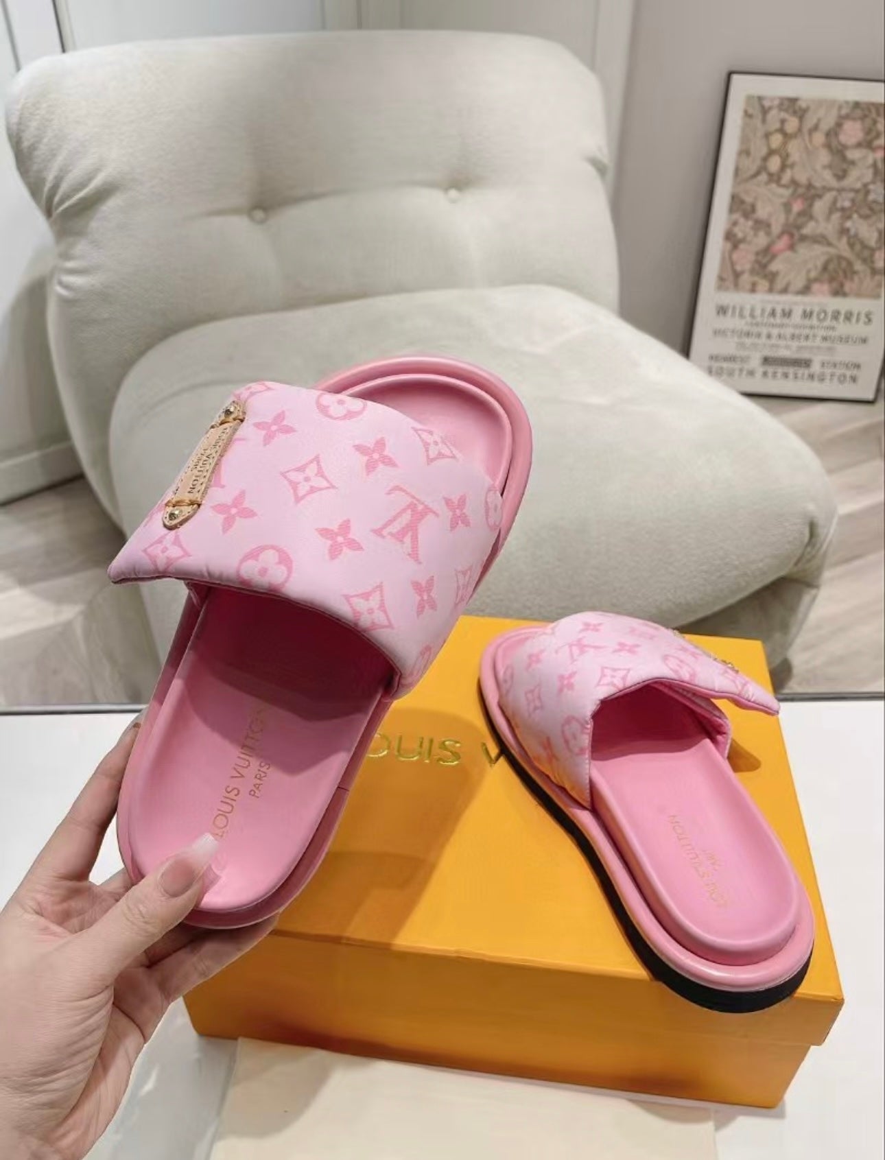 Baby pink sliders