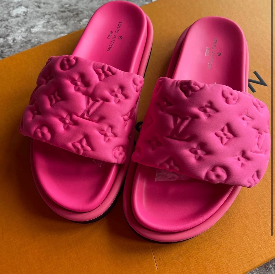 Pink sliders