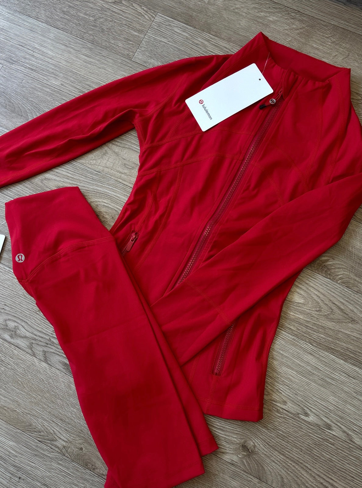 Red shorts set