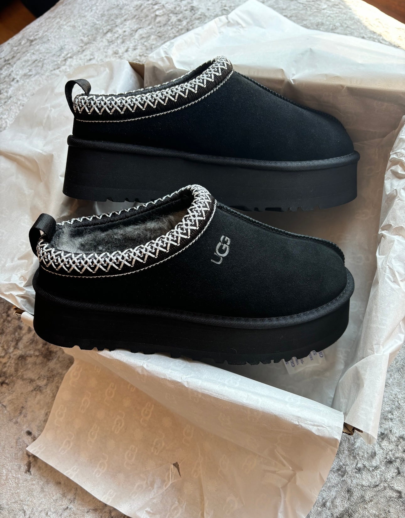 Black tazz slipper