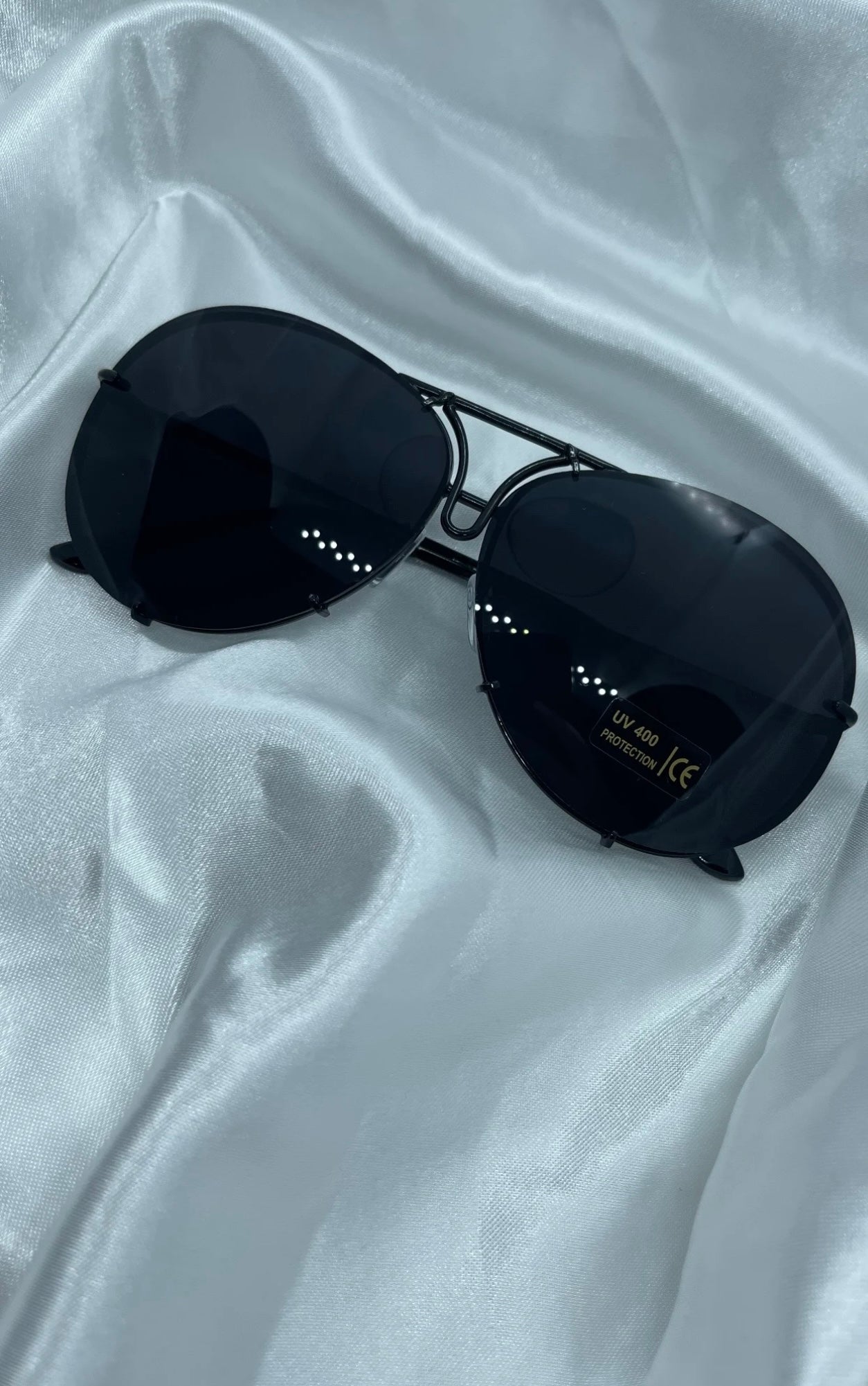 Black Kylie sunglasses