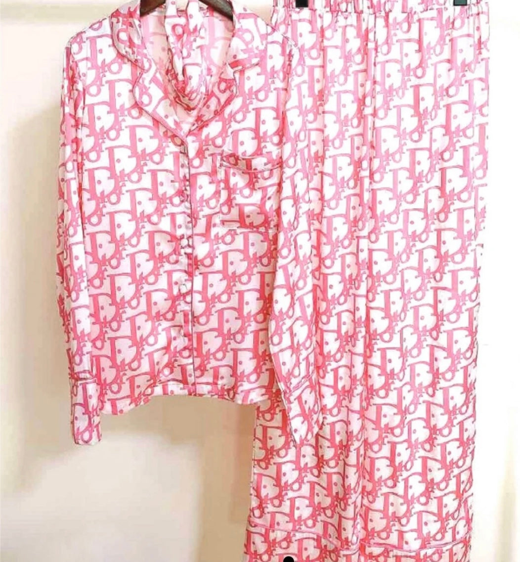 Pink & white Dd pyjamas