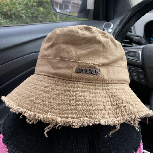 Nude bucket hat