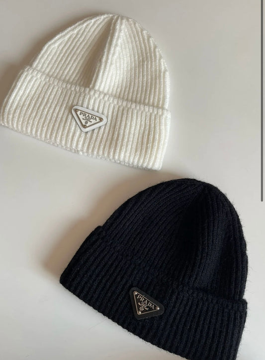 Black/cream beanie hat