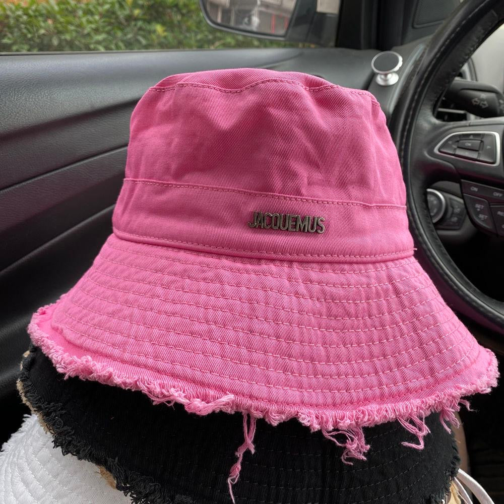 Bubblegum pink bucket hat