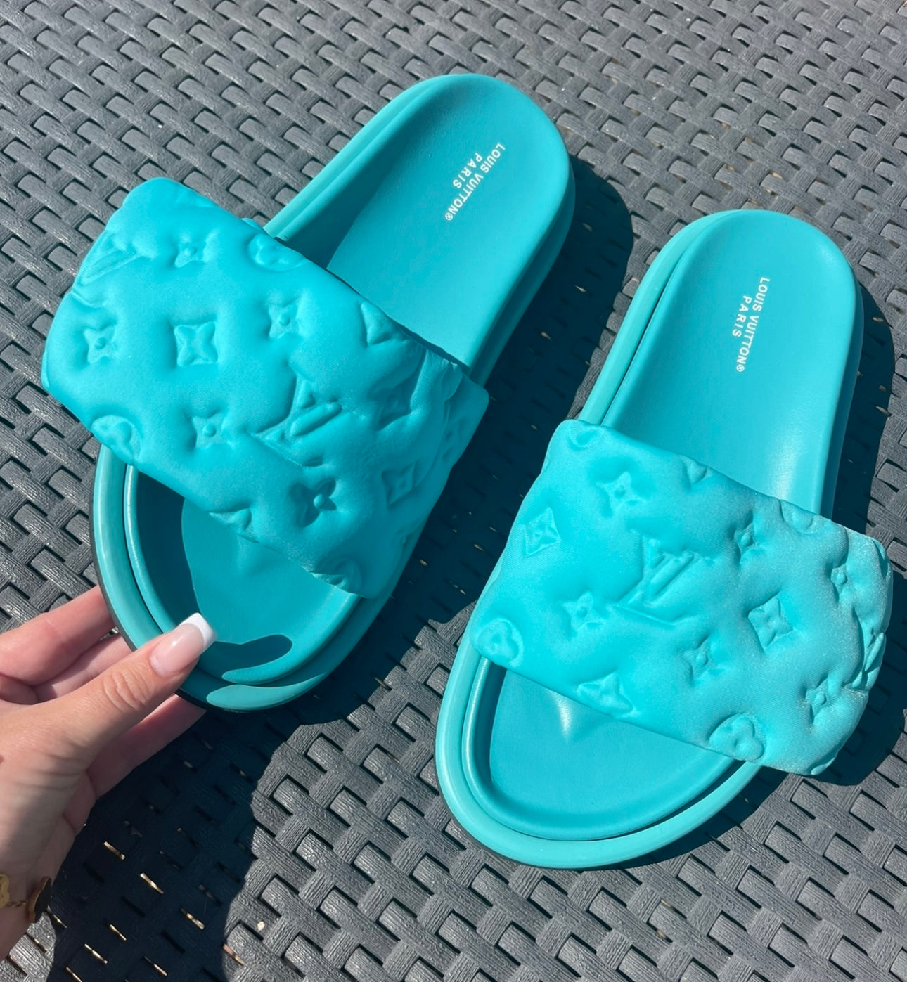 Baby blue sliders