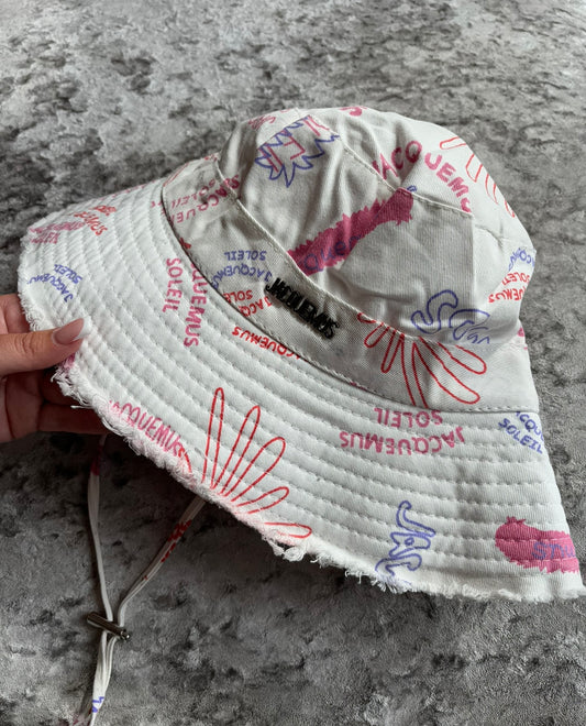 White & pink bucket hat