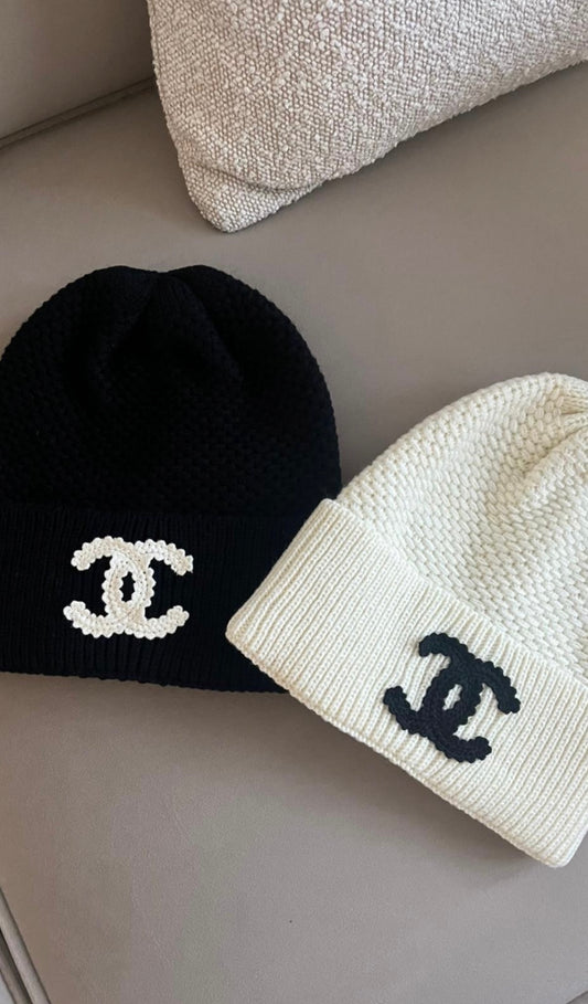 Black & white Beanie