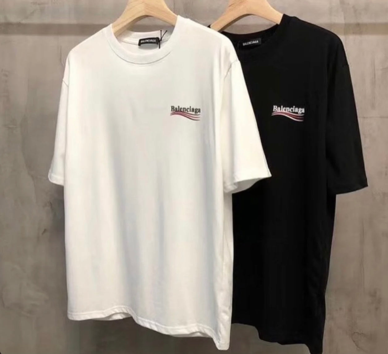 Black & white T’shirt