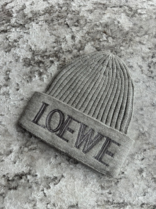 Grey beanie