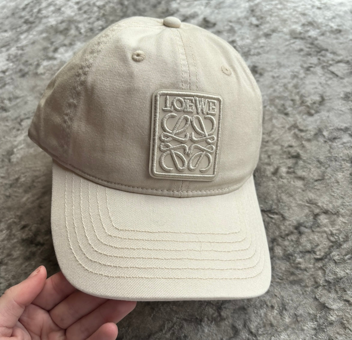 Cream/beige cap