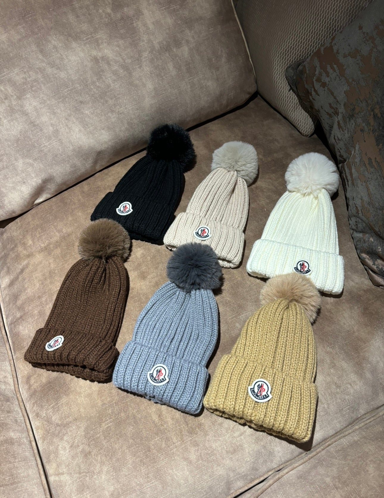 Multi choice Pom Pom hat