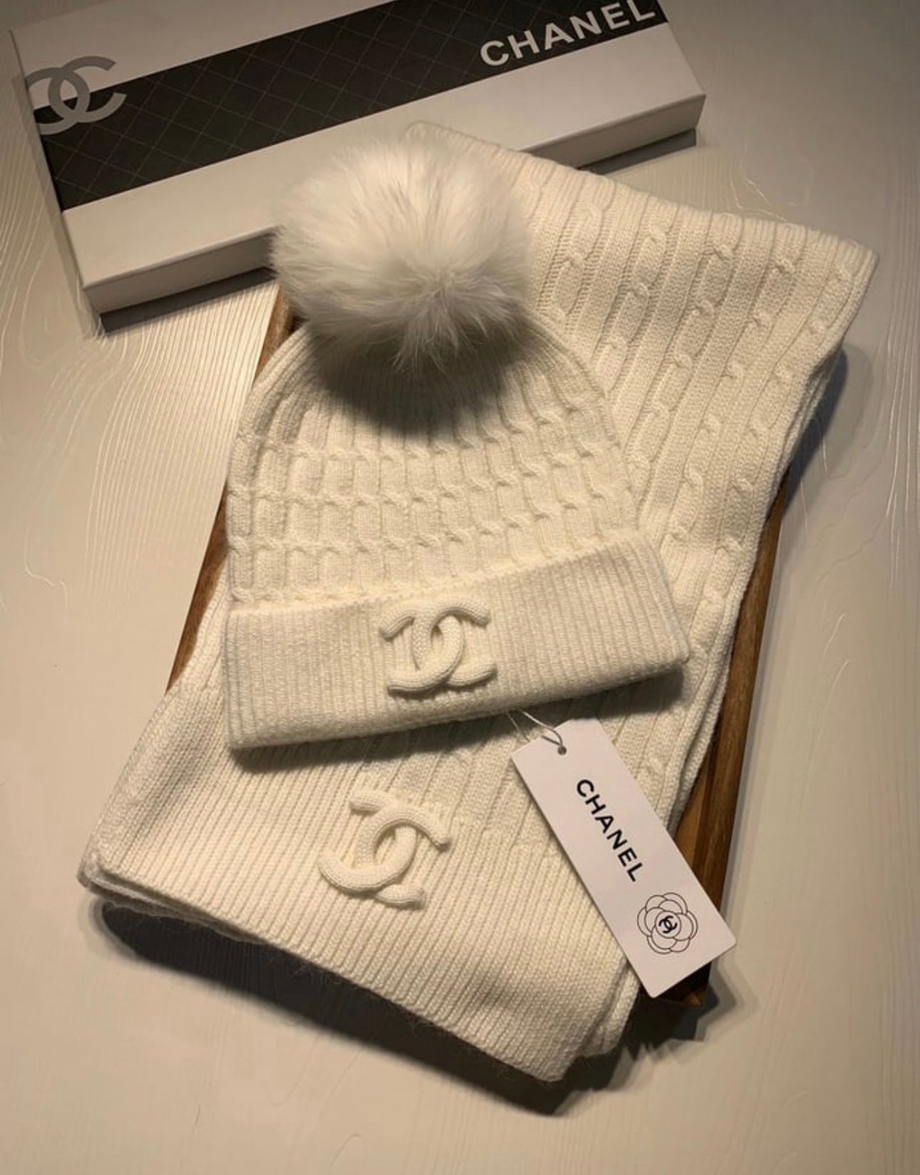 Cream hat & scarf set